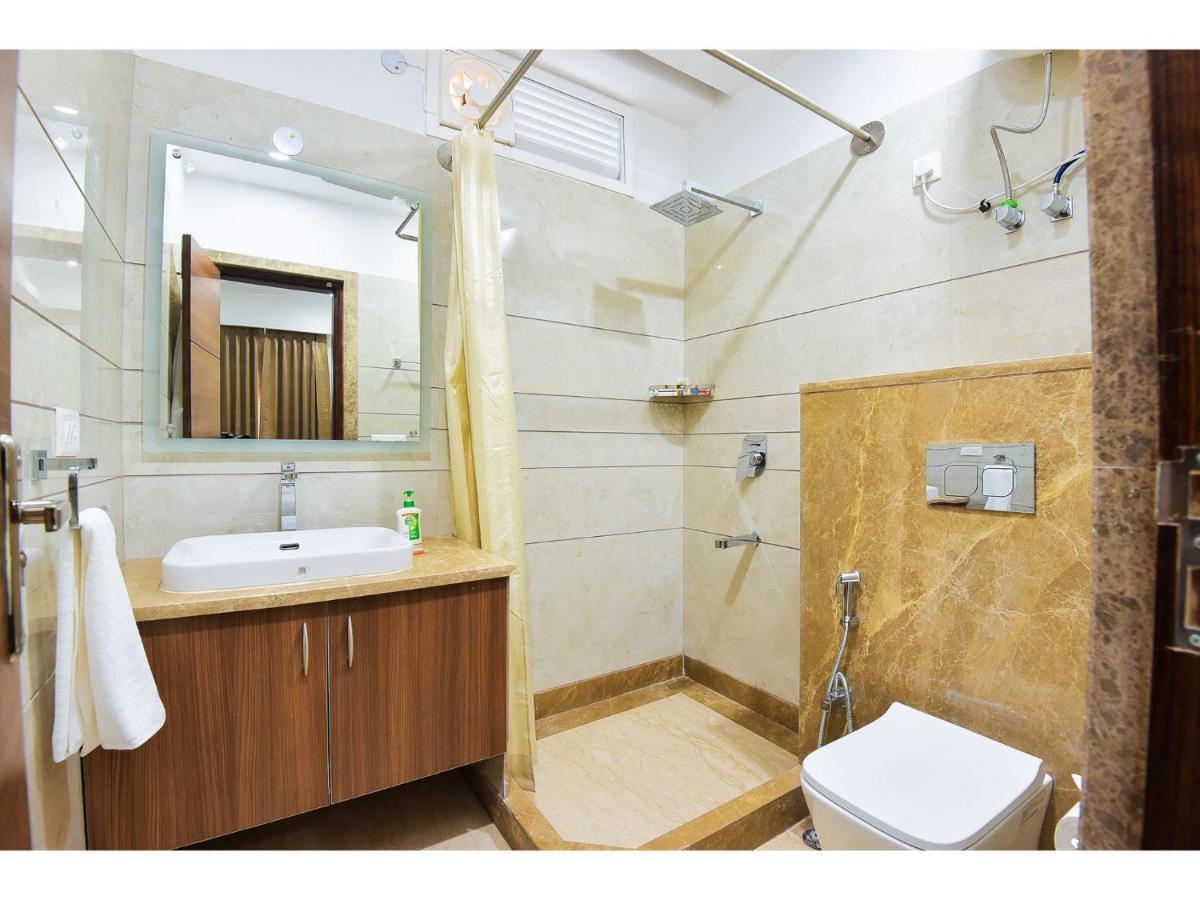 Bluo Studio1 Golf Course Road, Gym, Balcony Garden Gurgaon Dış mekan fotoğraf