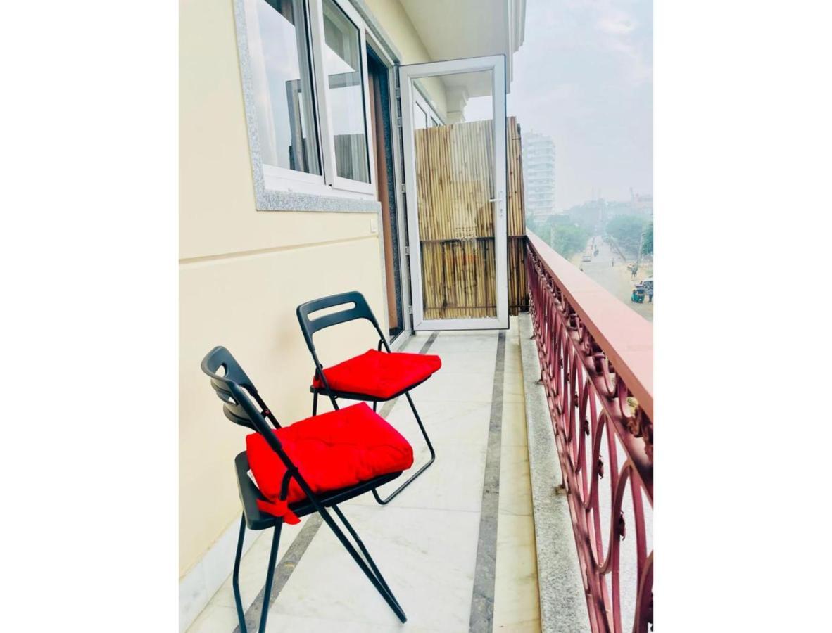 Bluo Studio1 Golf Course Road, Gym, Balcony Garden Gurgaon Dış mekan fotoğraf