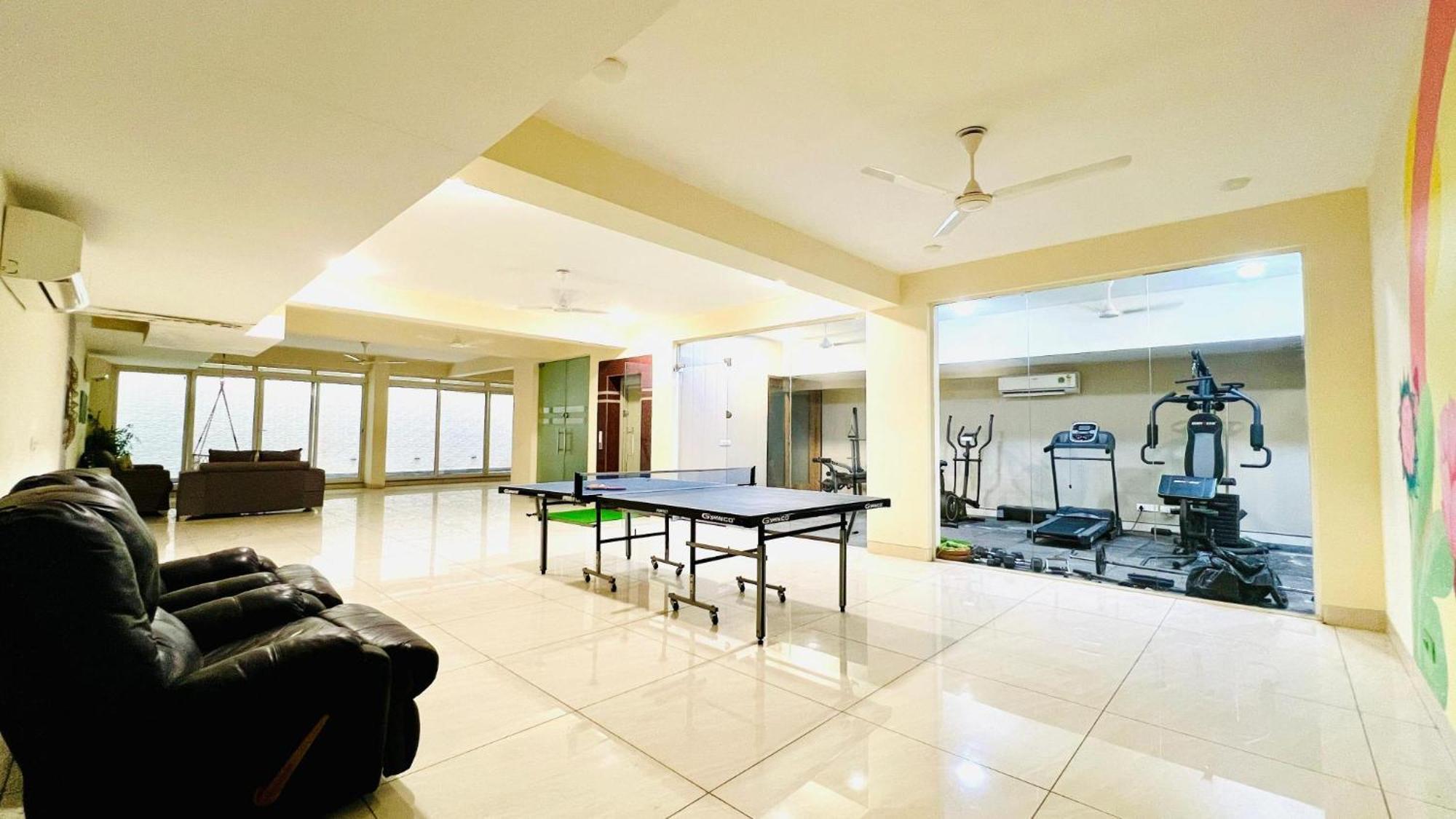 Bluo Studio1 Golf Course Road, Gym, Balcony Garden Gurgaon Dış mekan fotoğraf