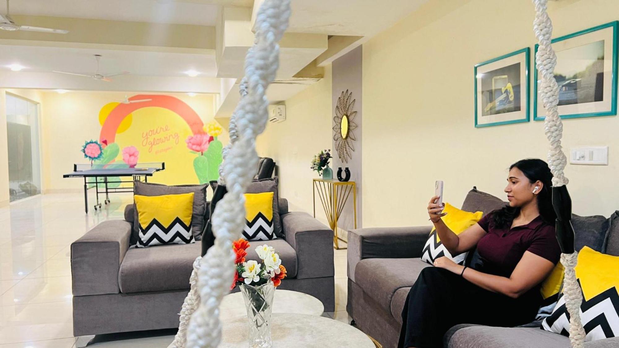 Bluo Studio1 Golf Course Road, Gym, Balcony Garden Gurgaon Dış mekan fotoğraf