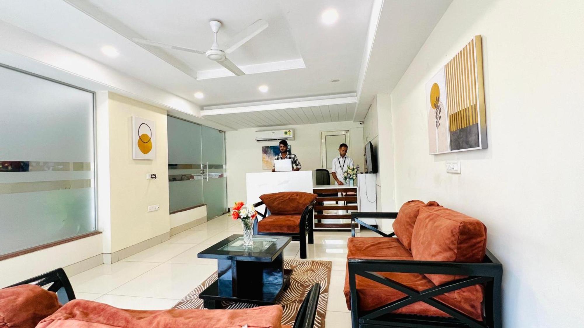 Bluo Studio1 Golf Course Road, Gym, Balcony Garden Gurgaon Dış mekan fotoğraf